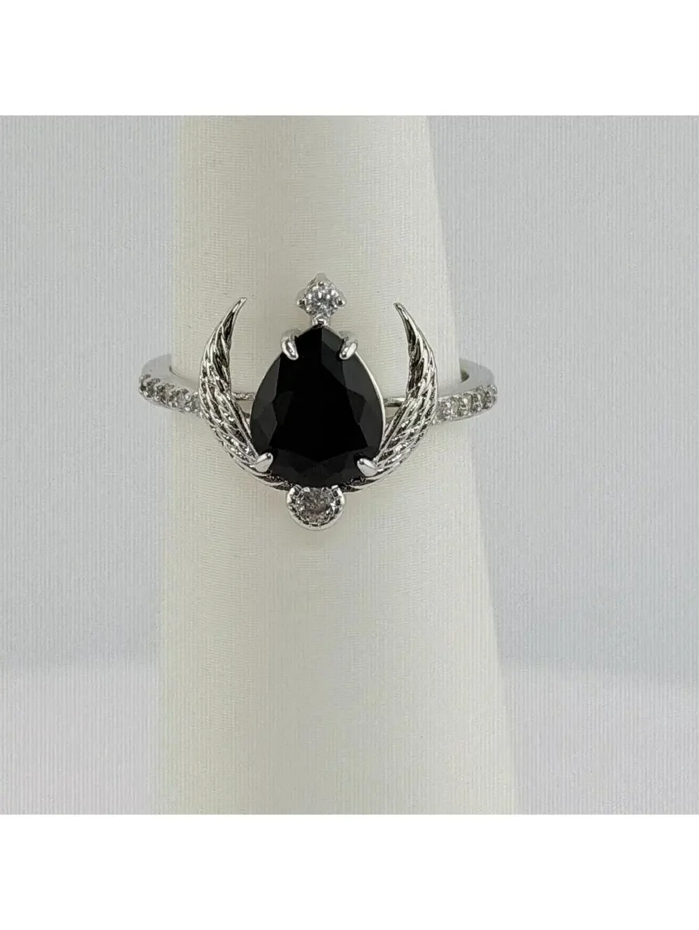 Bomb Party Cleopatra Sz 9 RBP2656 “The Wings of the Pharaoh” Black Onyx RETRO